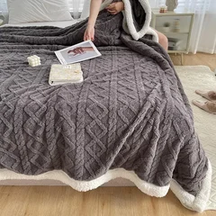 Double-Sided Fleece Jacquard Blanket-10
