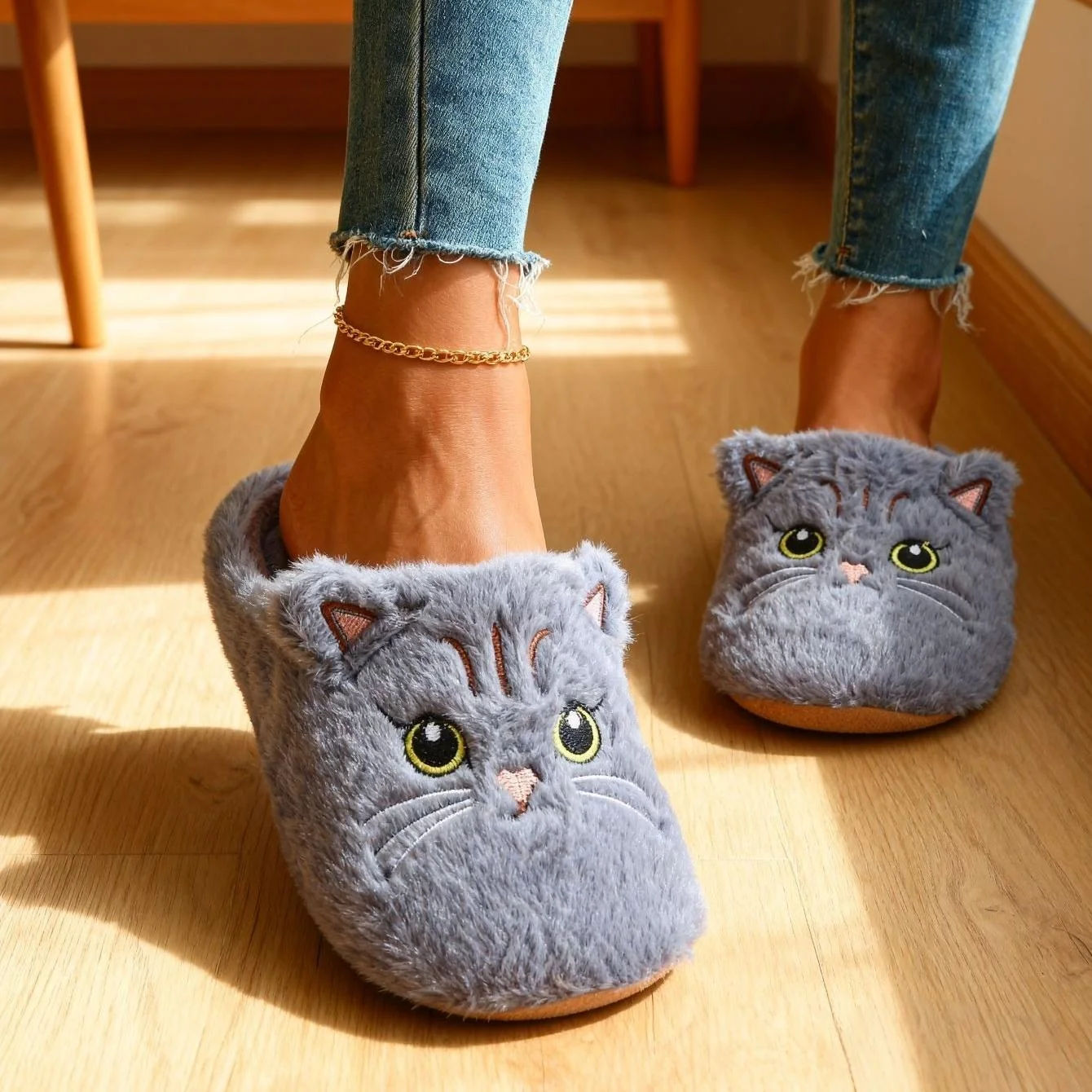 Solid Color Soft Comfortable Warm Open-Toe Indoor House Slippers — Product detail image 9