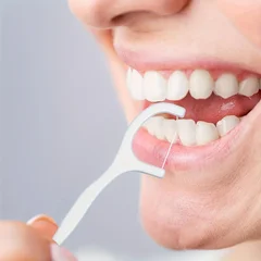 50-Pack Portable Disposable Floss Picks with Sealed Storage Case for Oral Care-2