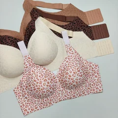 Leopard Print Seamless Wireless Gel Cup Plus Size Comfortable Everyday Bra-3