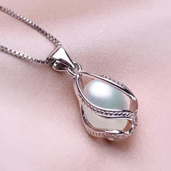 Seniko Freshwater Pearl Necklace with Geometric Cage Pendant-5
