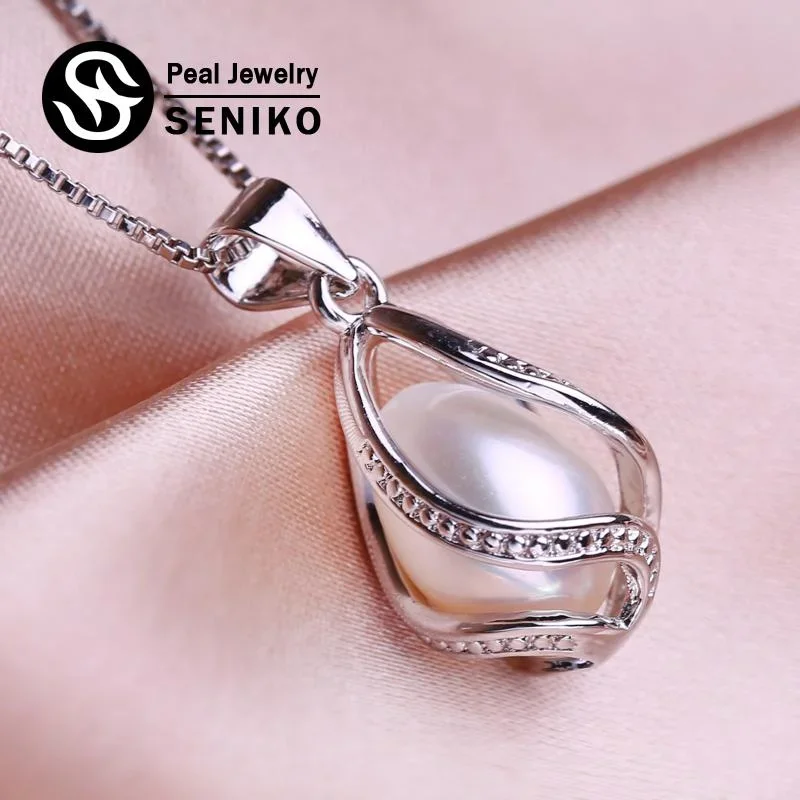 Seniko Freshwater Pearl Necklace with Geometric Cage Pendant