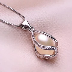 Seniko Freshwater Pearl Necklace with Geometric Cage Pendant-6
