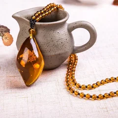 Amber Flotation Brine Beeswax Beads Resin Necklace-6