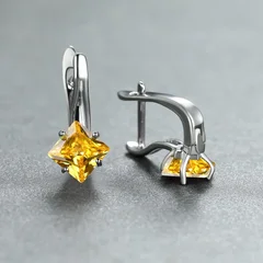 Brincos de Noivado com Pedra Azul-Água de Corte Diamante na Cor Dourada-22