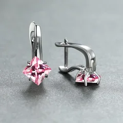 Brincos de Noivado com Pedra Azul-Água de Corte Diamante na Cor Dourada-23